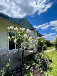 Amaroo Guest House - 1