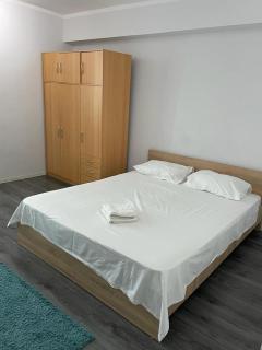 1 room Circumvalatiunii - 8