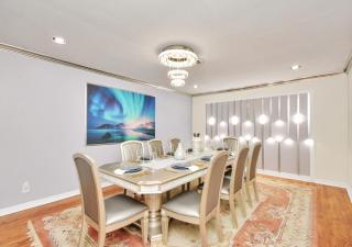 Luxury Retreat with Heated Pool, Firepit, Outdoor Cinema - 7