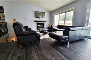 Amazing Lakefront cottage on Paradise Lake - 5