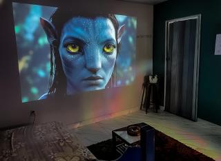 5 minutes from the beach Home Theater - 8