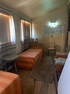 Commercial Hotel - 4