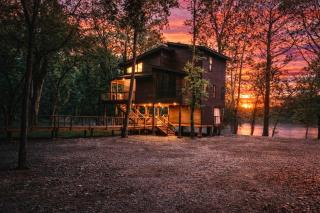 Living Waters Getaway on a River in Broken Bow - 0