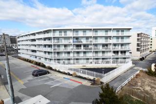 Diamond Head 502 condo - 9