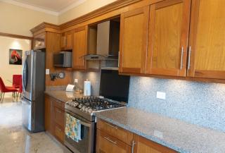 Ambar Prime 2BR Jacuzzi Apt Bella Vista - 5