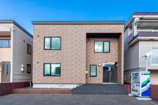 THE WORLDWIDE HOUSE - 4