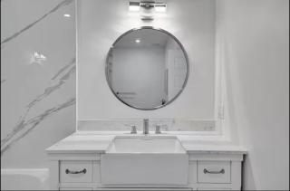 Modern Retreat in the Heart of Hollywood - 1