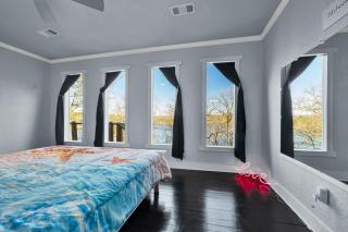 Sugarloaf Chalet - 6