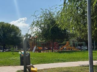 House for 6 with patio, BBQ grill & parking - 3