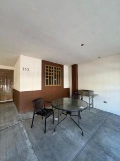 House for 6 with patio, BBQ grill & parking - 2