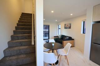Comfortable 2BR Home Steps from Te Kaha Stadium - 3