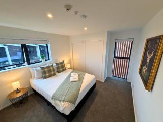 Bright 2BR Townhouse Near the Te Kaha Stadium - 9