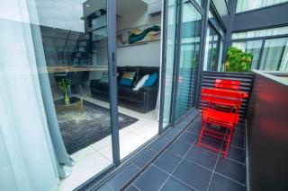 One Bedroom Premium Luxury Apartments at The Embassy Garderns - 8