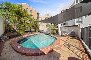 Spacious 3 Bedroom Delight - Shops & Beaches ZG1 - 0