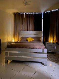 Happy Family Home - 0