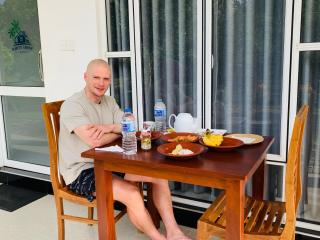 White Shine Hotel - 8