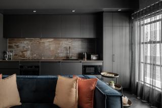 Warehouse conversion set 100 metres from Bridge Rd - 4