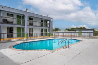 Days Inn by Wyndham Victoria TX East - 6