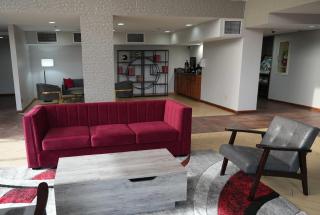 Ramada by Wyndham Tulsa Broken Arrow - 8