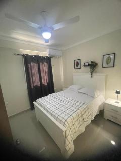 2 Bdrm 1 Bath Near River and Beach, 3L - 4