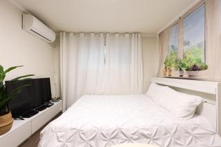 신촌거리 1분이내에 위치한 숙소 #Sinchon Station #K-pop #BTS - 2