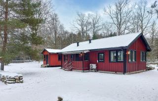 3 Bedroom Pet Friendly Home In Västra Torup - 0