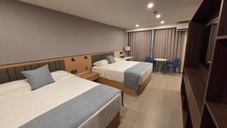 Plaza Court Hotel - 0