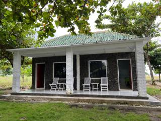 Alamanda Beach Resort & Villa - 1