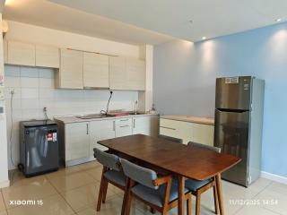 4 to 6 Pax Muji Penthouse Johor Bahru Paradigm UTM - 1