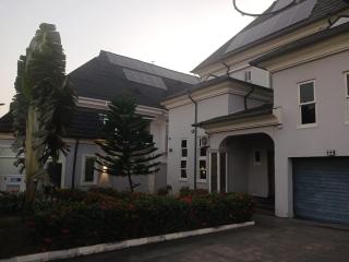 Premium 3 Bedroom Villa Upscale Alagbaka Area - 6