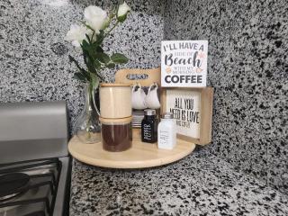 Apartment-View-Beach-Mountains-Rivers-WiFi-AC-CLB - 2