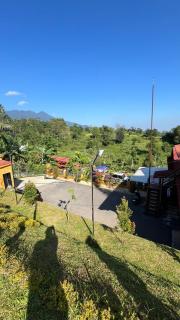 The Valley House Ci Dwi Resort - 4