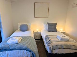 Central 2BR Townhouse Close to Te Kaha Stadium - 7