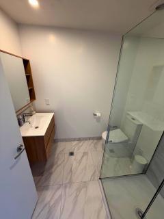 Contemporary 2BR Stay Near Te Kaha - 9