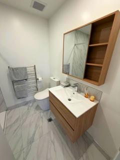 2 BR Penthouse near Te Kaha Stadium - 2