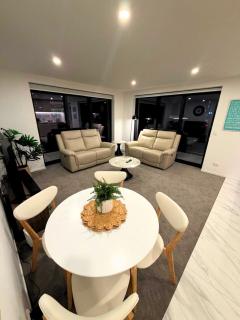 2 Bedroom Delight near Te Kaha Stadium - 0