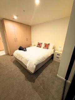 2 Bedroom Delight near Te Kaha Stadium - 3