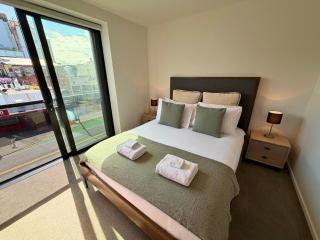 2 Bedroom Escape near Te Kaha Stadium - 4