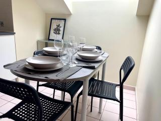 Central apartment - 15 min from Paris - Private parking - 1
