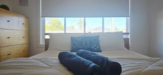 4 Bed 3 Bath Spacious home - 1 minute from Pacific Werribee - 3