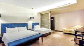 Golden Park Hotel - 3