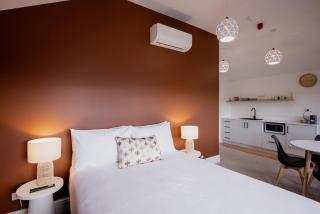 Palfreymans Arcade Central NoHo 2 Bed Apartment 6 - 7