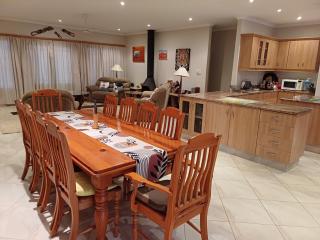 Escape to the Bushveld Holiday Home - 4