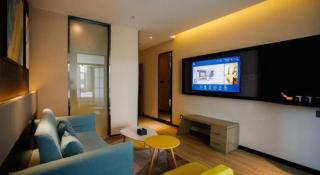 IU Hotels· Xincheng Haibing University Store - 6