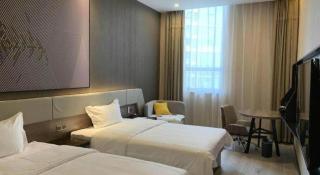 IU Hotels· Wuhan Jianghan Road Metro Station - 1