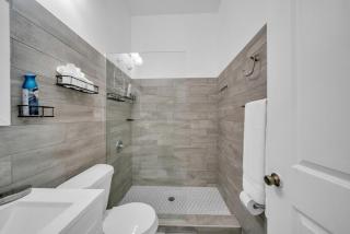 Lehigh Oasis Private Studio with King Bed - 3