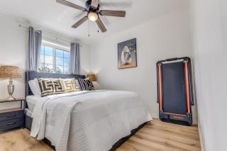 The Homestead Luxury Cozy 2BR Apartment in Nacogdoches Near SFA University and Downtown Pet Friendly Business Ready Extended Stays Welcome with Self Check In High Speed WiFi Full Kitchen In Unit Laundry Private Parking and Quiet Comfort - 3