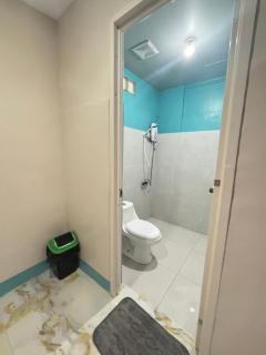 SandGrizz Tourist Inn - 5