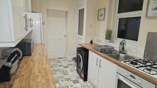 OG Stays III- 3bedroom house- sleeps 7persons, Near Nissan & Stadium of Light, free parking - 7