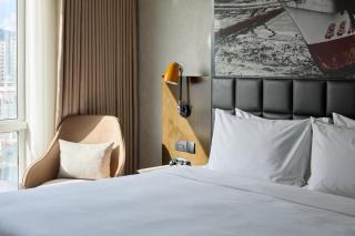 Radisson RED Cebu Mandaue - Banilad - 4